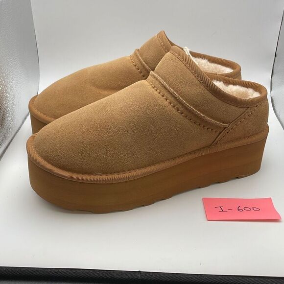 ❄️ CUSHIONAIRE Women's Genuine Suede Cozy Mule Platform SIZE 9.5 CHESTNUT ❄️ - Picture 3 of 8